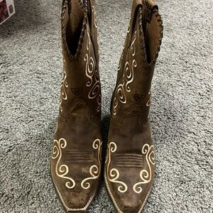 Country style dress boots